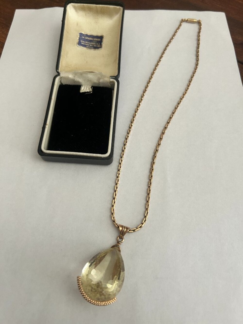 Woman's Costume Topaz or Citrine pendant and chain